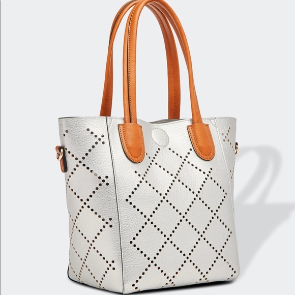 Louenhide Handbags - NWT metallic Louenhide Baby Bermuda Tote